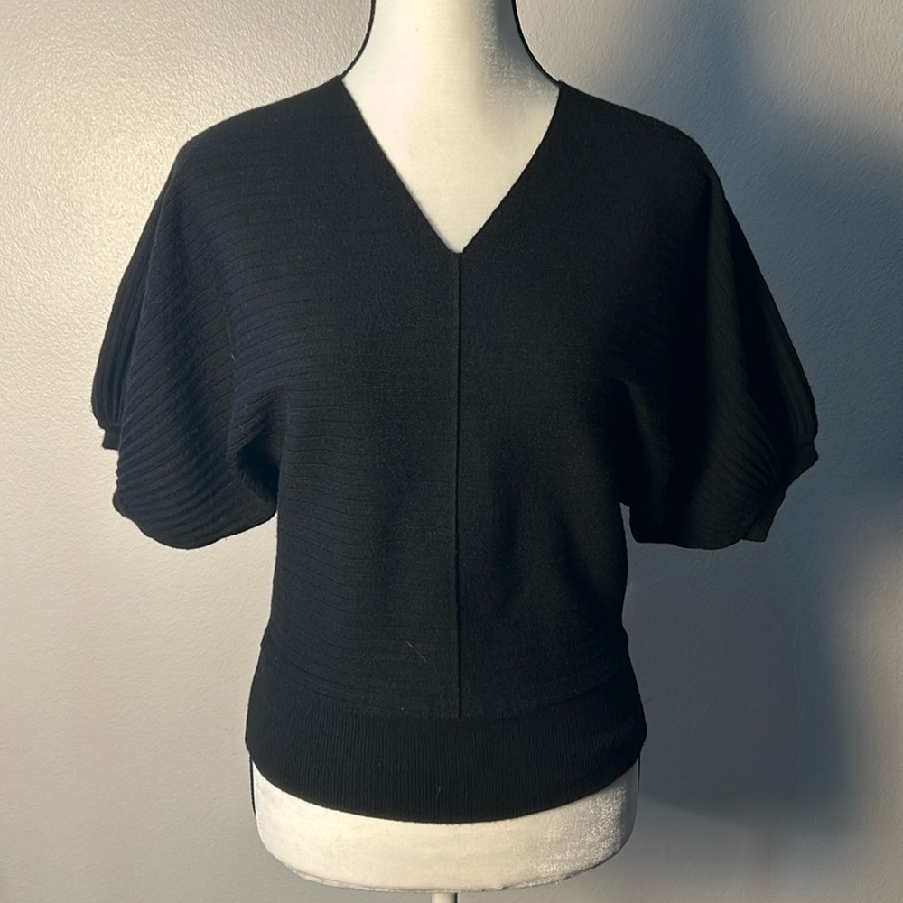 Black Short Sleeved Sweater sz XS